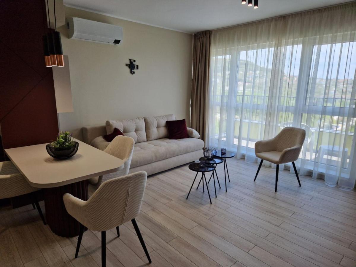 Papaya Apartments Варна Екстер'єр фото