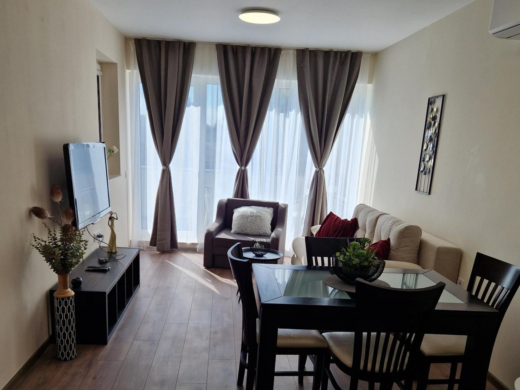 Papaya Apartments Варна Екстер'єр фото
